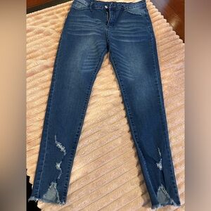Jeans, distressed, size XL, 73% cotton, 14% rayon, 2% spandex, smoke/pet free